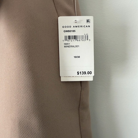 Good American Beige Mini Skirt - Picture 3 of 3